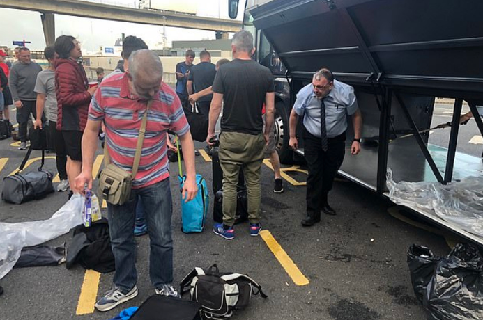 Toilet leak on Liverpool fans' coach to Madrid leaves '80 per cent' of bags covered in urine mirror.co.uk/sport/football…