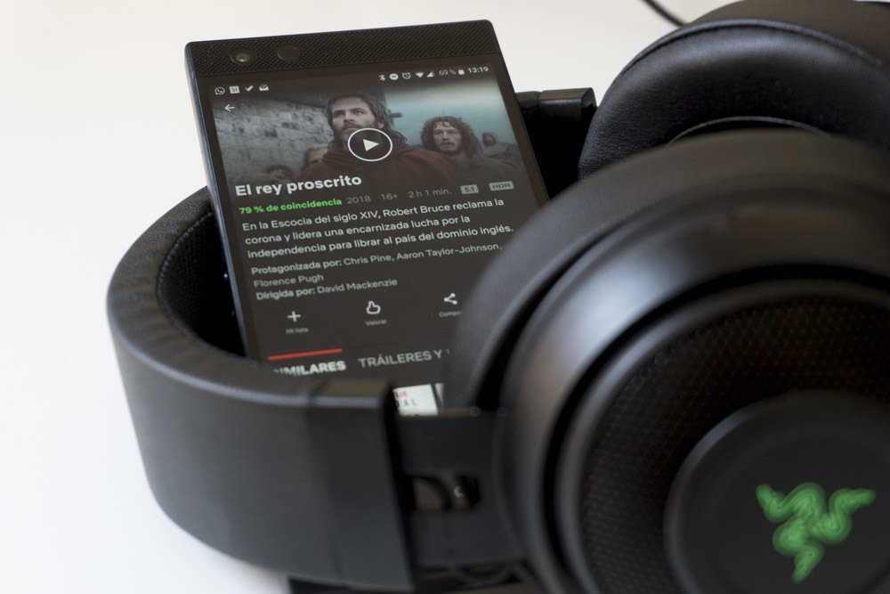 Redeslibre's tweet photo. Lista de móviles Android compatibles con Netflix en HD y con HDR https://t.co/QVmfS1E1NA https://t.co/Xp4fsnewDW