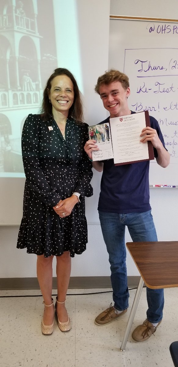 NISDOConnorHS's tweet photo. #ThisIsOConnor Congratulations to junior Wes Halstead, recipient of the Harvard Book Prize presented to an 11th grader who "displays excellence in scholarship and high character, combined with achievements in other fields." #PantherPride https://t.co/EIu4hA6VeH