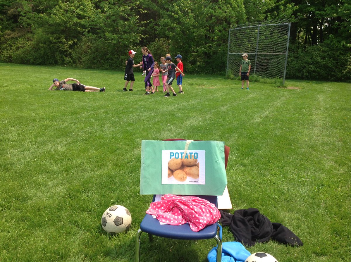downieps's tweet photo. The Downie Making Change group held another fitness Friday today. Downie Dolphins were divided into vegetable teams to get some healthy outdoor exercise. @yourschools #iAMamdsb https://t.co/CSudZ5TcJY