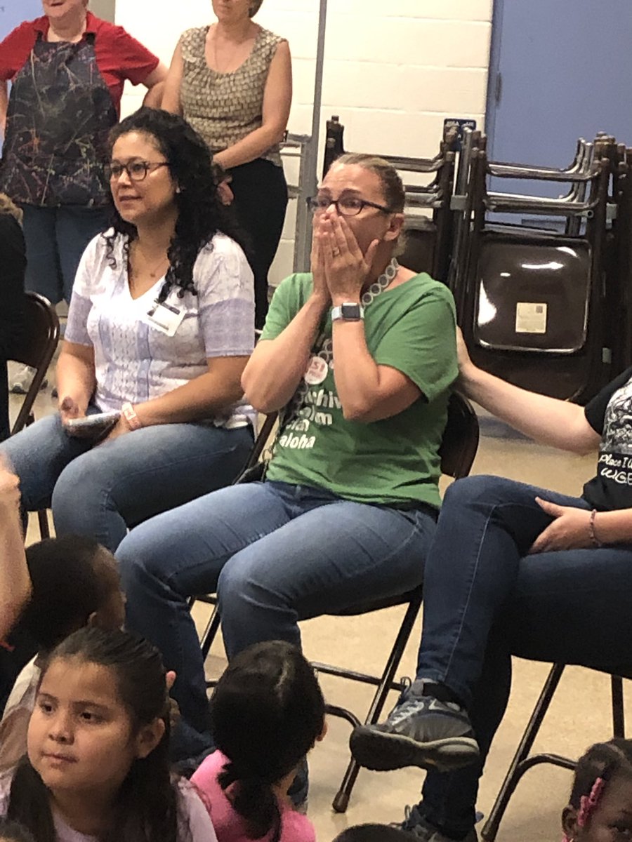 FVandenplas's tweet image. Congratulations to Serena Keeney-Horsch on being recognized as the Maryland Foreign Language Teacher of the Year!!! @MCPS @WGES_mcps @MFLAMD @almorrow0430 @JoseMedinaJr89 #LeadWithLanguage #BilingualBiliterate @senoraschlegel