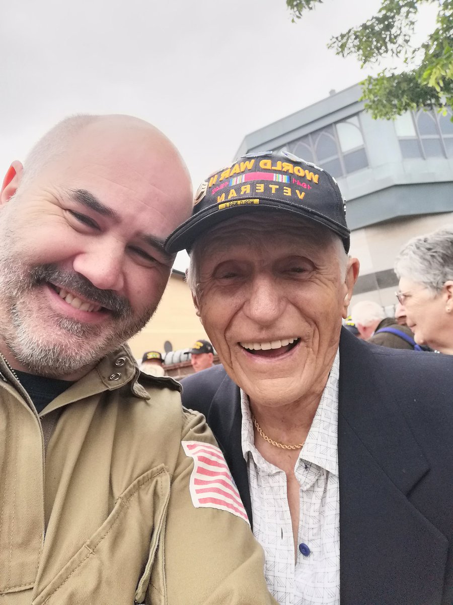 WeWalkForThem's tweet photo. Had the pleasure of meeting American WW2 veterans as they arrived in Southampton before they had to Normandy. I hope to see you over there gentleman. #Normandy #WW2Veterans #WeWalkForThem #CharityWalk #LestWeForget https://t.co/W7frmeqz7g