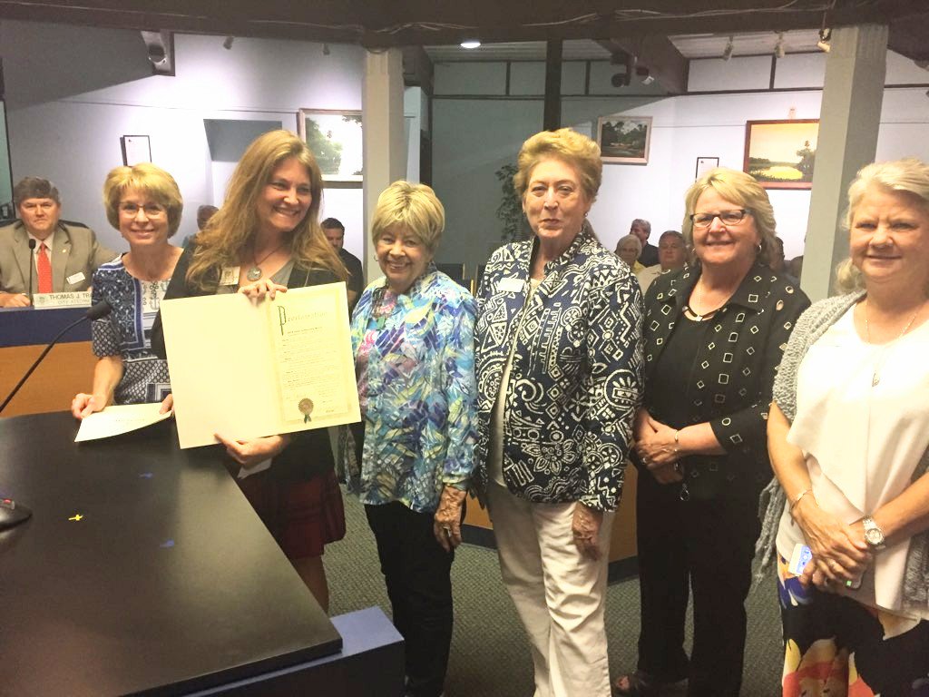 agingcarefl's tweet photo. #OlderAmericansMonth 2019 is officially in the books!
We'd like to thank all of the cities and counties who issued Proclamations this month, shining a light on how older adults in our community #ConnectCreateContribute to make where we live better places. Thank you! #OAM2019 https://t.co/oYqwUtpRwi