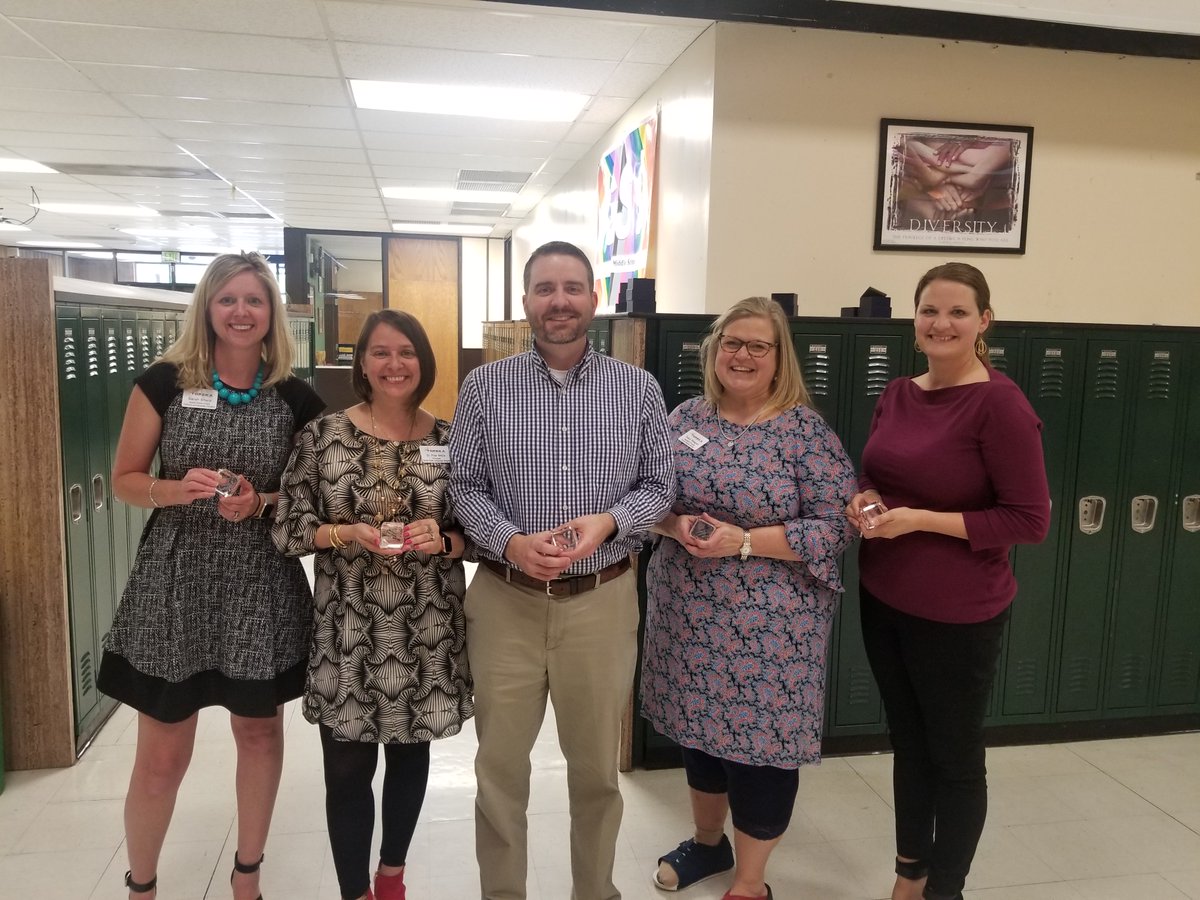 TPS_501's tweet photo. Congratulations to this year's Administrators of the Year π β¨π Each year the Topeka Administrators Association selects the top administrators in each category for the work they have done throughout the year. #WeAreTPS #ExploreTPS https://t.co/eva4Pv50jx