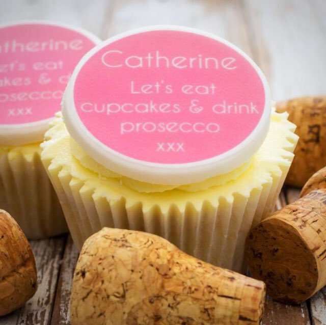 Just_Bake's tweet photo. Who’s having a fizz Friday?🍾🥂Yes, the fizz is definitely open at chez Just Bake tonight 🥂 Here’s to a great weekend lovely people 💖💕
https://t.co/7iMOhS3G2d
#fizzfriday #fizz #friday #prosecco #cupcakes #cupcake #cupcakedesign #justbake #edibletoppers #caketoppers https://t.co/KdT2zrHO4C