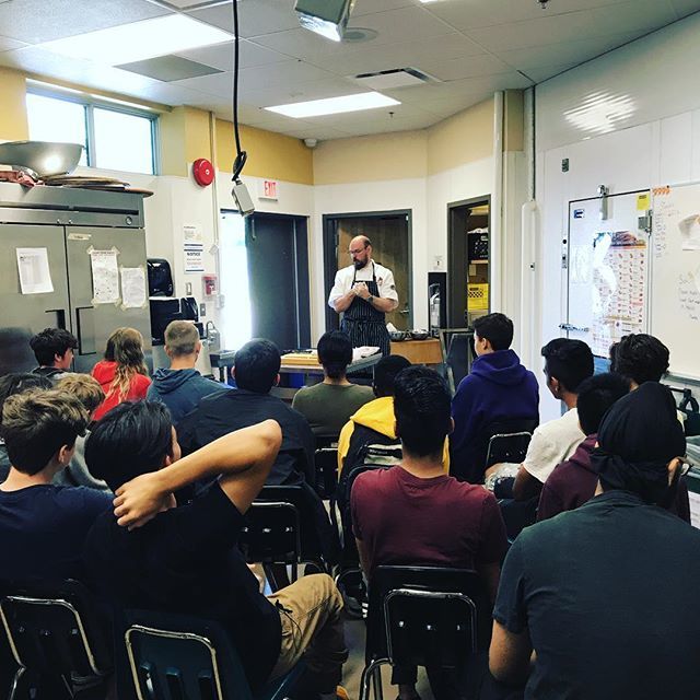 Thanks Chef Roberts for demoing to our Foods 11 class! bit.ly/2HR7hQ5