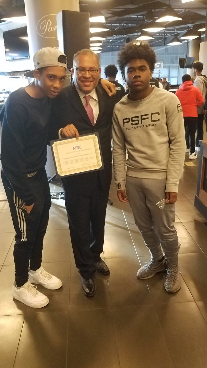 bcamhs's tweet photo. So excited to be inducted into the #MBK district charter! Congrats to 12th grade teacher Mr. Davis, and seniors Kamal Harris and Chino Zeno for receiving this honor last week at Barclays! #bcamhs @BKNorthNYCDOE https://t.co/xVj8WyxvwN