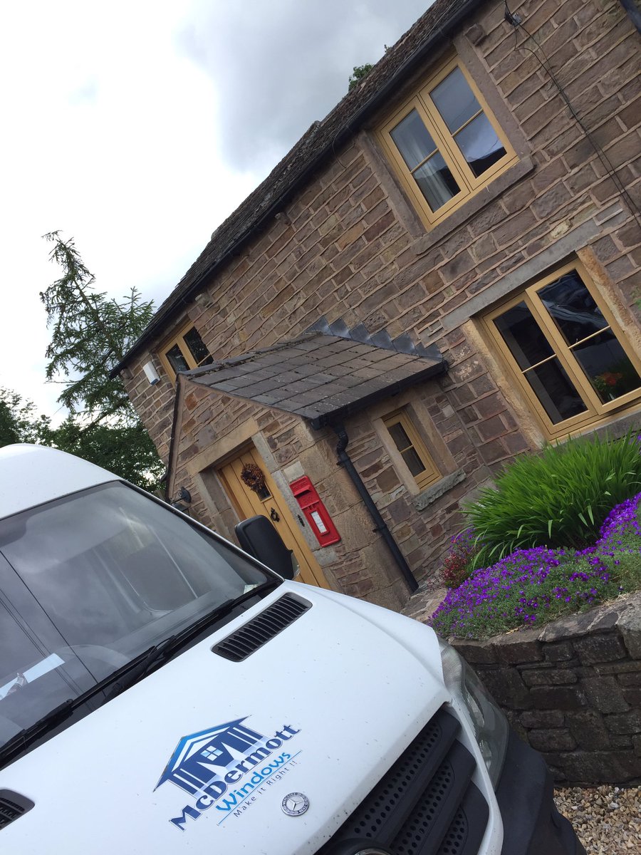 mcdermottwindow's tweet photo. Another happy repeat customer π @residence9 @dekkowindows #R9 #EnglishOak #Cottage #MakeItRight #Recommendedinstaller https://t.co/z2Fftyh9zf