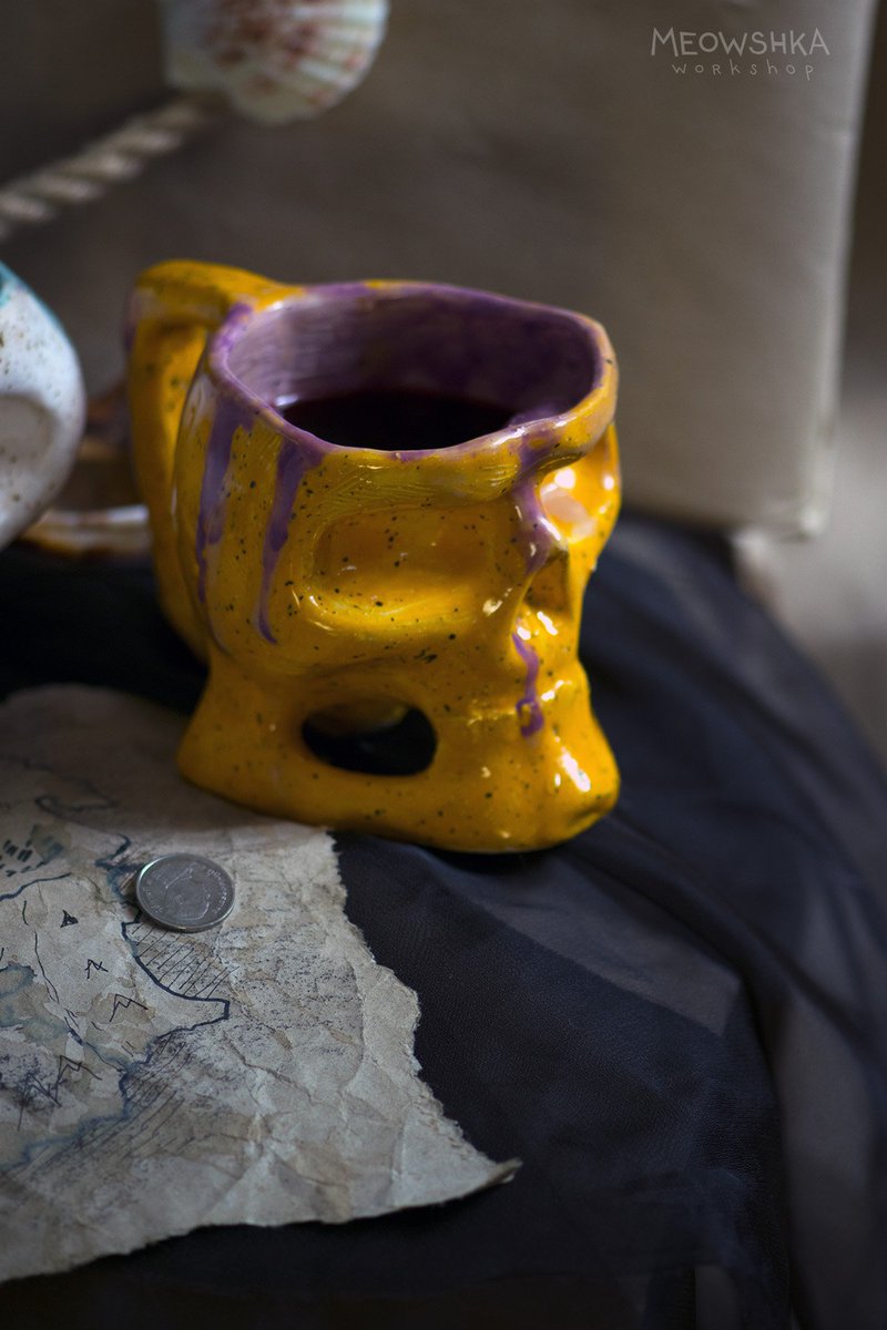 miaushka's tweet photo. Ceramic skull mugs for strong drinks! All hands on deck! 💀 
#ceramic #mug #skull #handmade #handcraft #craft #clay https://t.co/ikAJlSdKsT