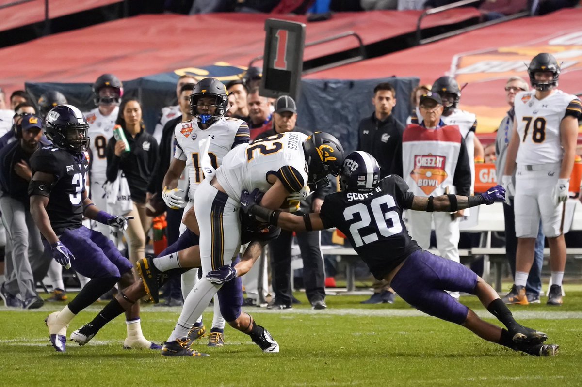 scottleightman's tweet photo. We have #TCUvsCal tonight in NCAA baseball. Where have we seen that before π€
π Oh yeah, @TCUFootball and @CalFootball in the @CheezItBowl back in December #FBF https://t.co/Iwz2z6jlUP