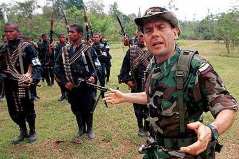 MiguelPoloP's tweet photo. Y si Uribe les hubiera dado curules en vez de judicializarlos ¿Los tolerarías en el congreso así como hoy toleras a los de las FARC? https://t.co/COfsoNMhPE