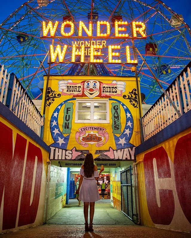 Dewdesign01's tweet photo. Today’s Flashback Friday feels like a movie poster. 
Model: @jericayoung 
#model #actor #actress #brunette #photoshoot #editorial #movieposter #wonderwheel #colorful #fun #thisway #icecream #fbf#flashbackfriday #myphoto #coneyisland #boardwalk #ferriswhe… https://t.co/4JUQbEBCHh https://t.co/azH7UOkwHZ