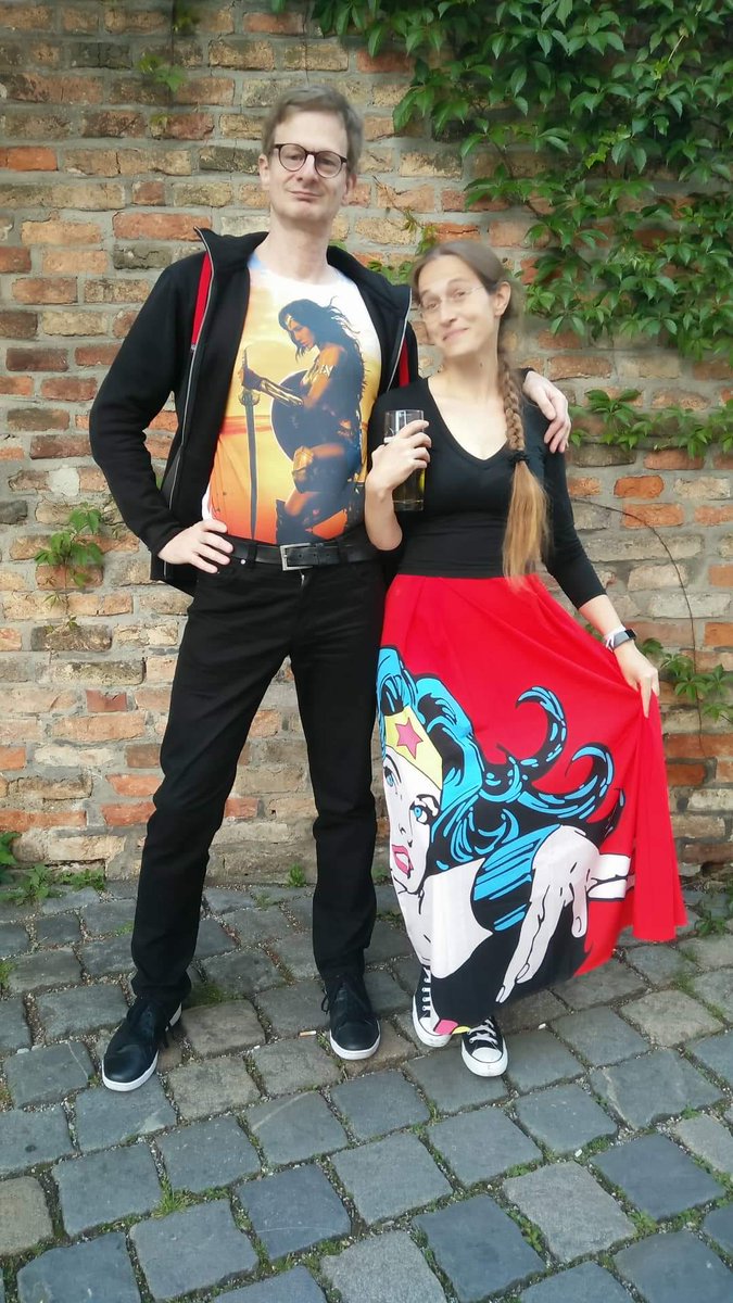 Wonderwomen before the Skepquiz #skepkon