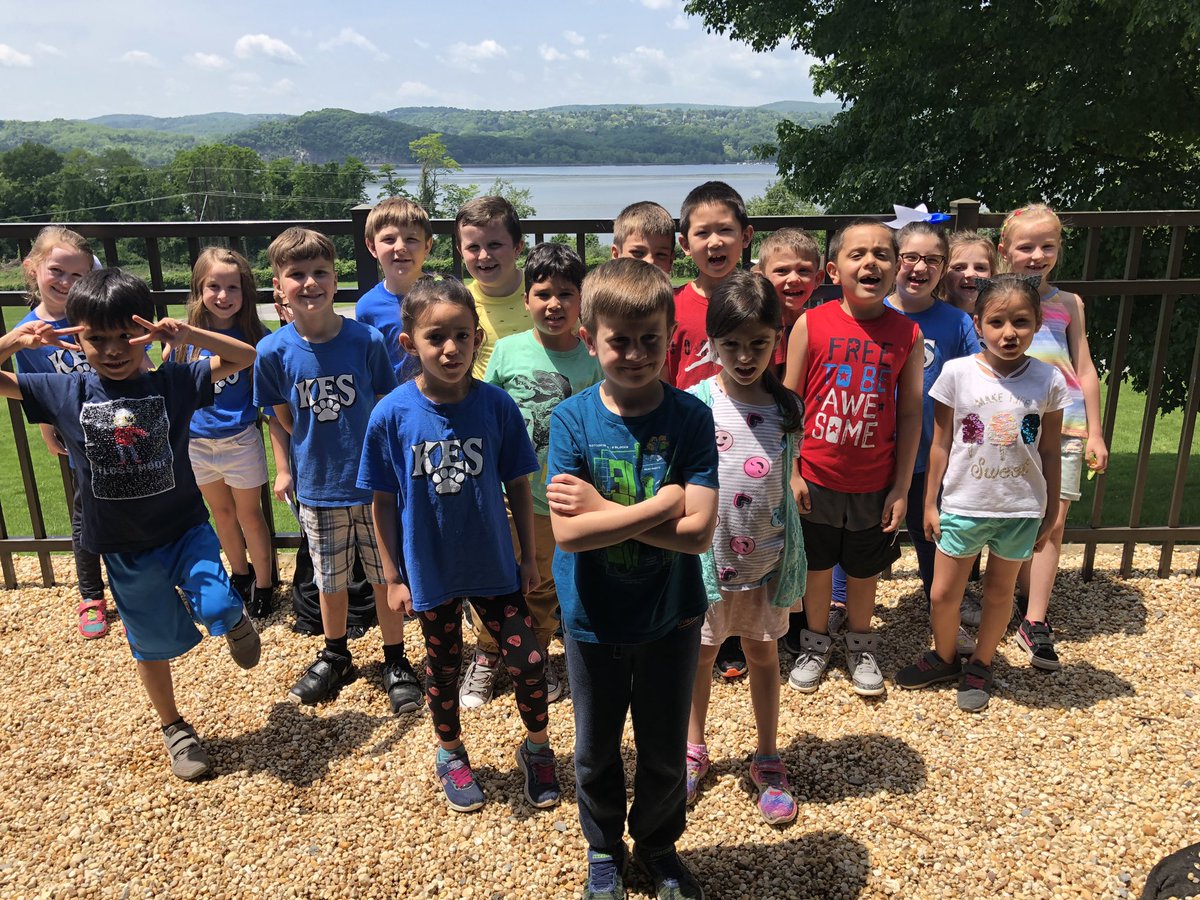 Great day of first grade learning!@carmelsupt @Carmelschools @KESPrincipal6Cs <a href="/JanetWarden/">Dr. Janet Warden</a> #Carmel6Cs