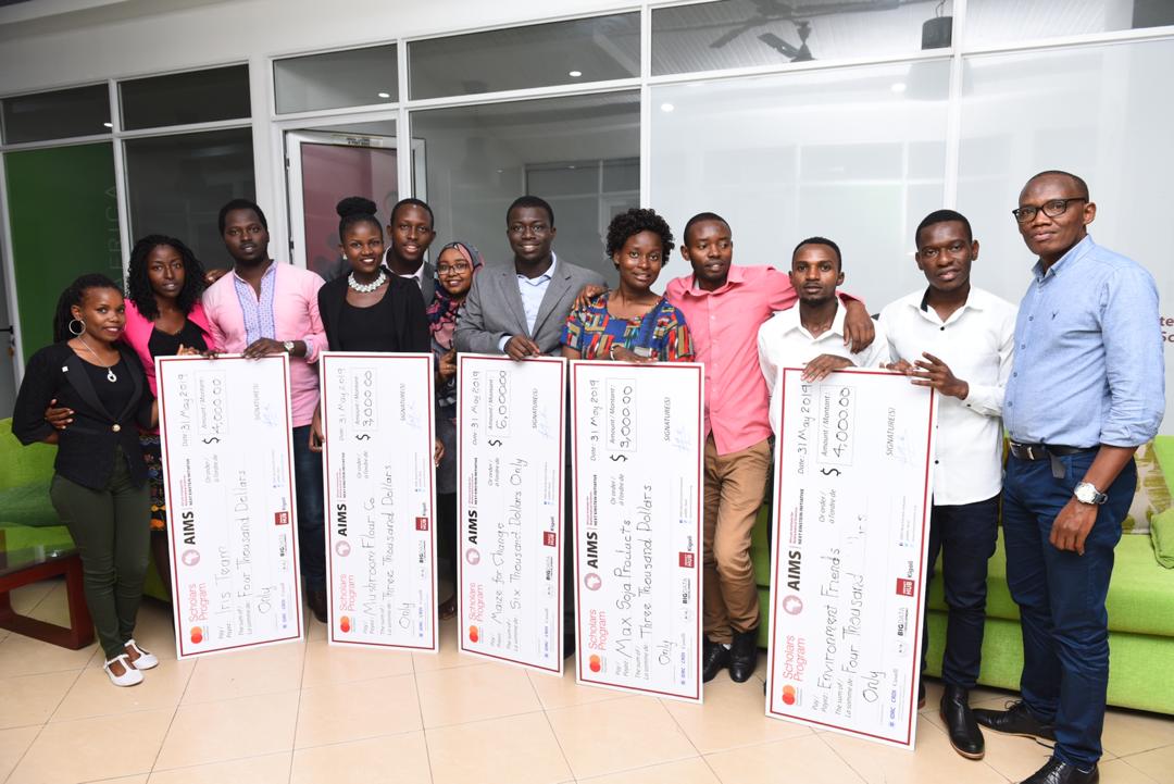 AIMS__Network's tweet photo. The MCF-SIEF innovation initiative has been concluded by certificate awarding to all participants. 

The teams with the most innovative ideas were  awarded with funds for their ideas with 'Maize for Change' emerging as the best idea!

Details on 'Maize for change' 👇 (a thread) https://t.co/gllydmr4J6