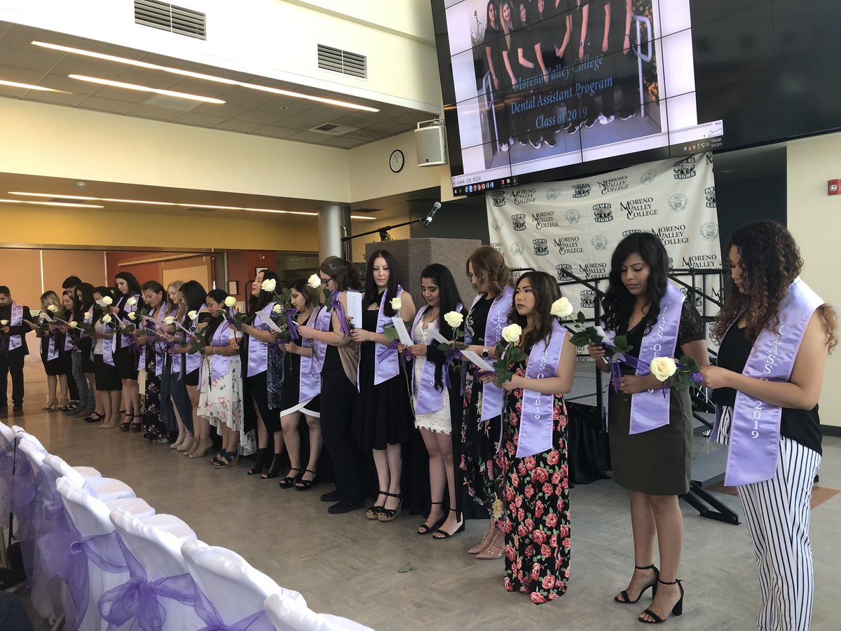 CLopez_71's tweet photo. @morenovalleycollege So proud of our dental assisting graduates! https://t.co/kjuRgAQgv7