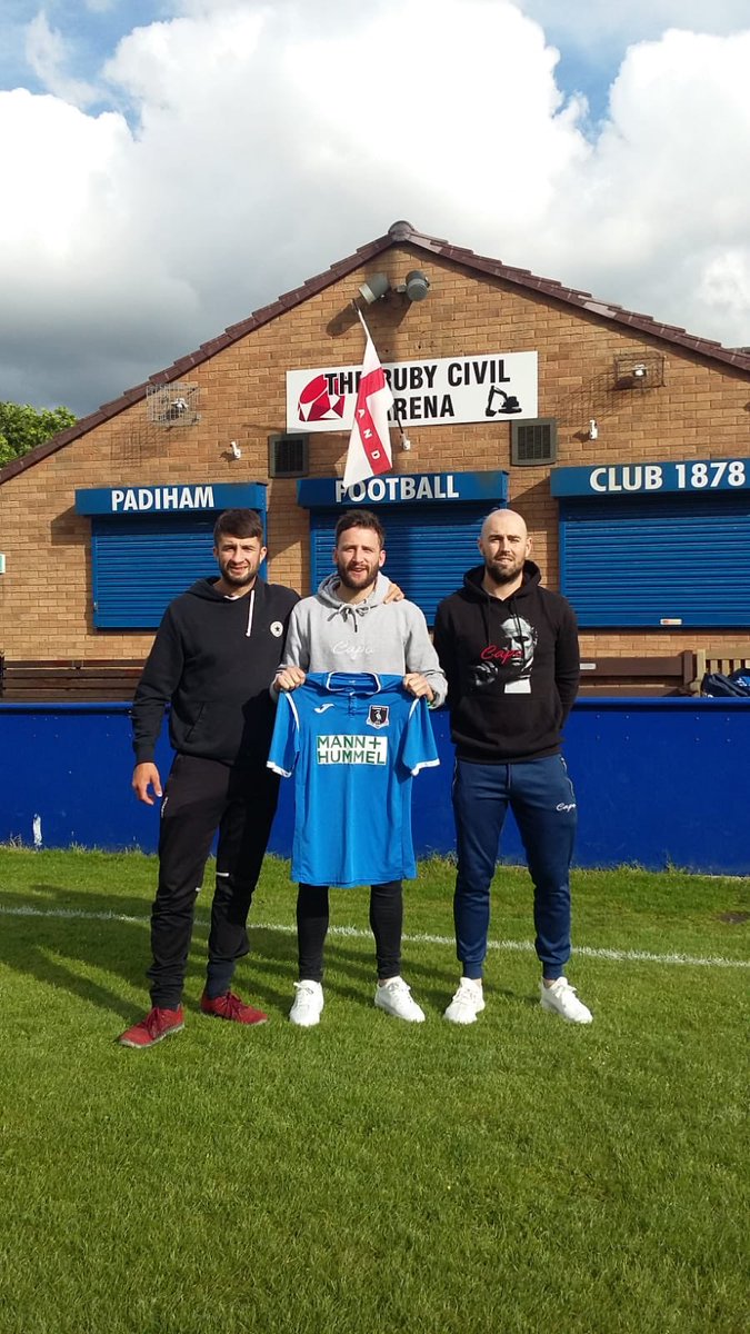 Padiham_FC's tweet photo. ****TRANSFER NEWS****
He’s....... COMING HOME!!!!
One of @Padiham_FC’s own, the one and only...
@Dom_Craig !!!!!
Barista by day, heartthrob by night and Club Captain on a weekend!!
Welcome back son 👏👏 
#UPTHESTORKS 💙💙💙 https://t.co/0oYXWffr3v