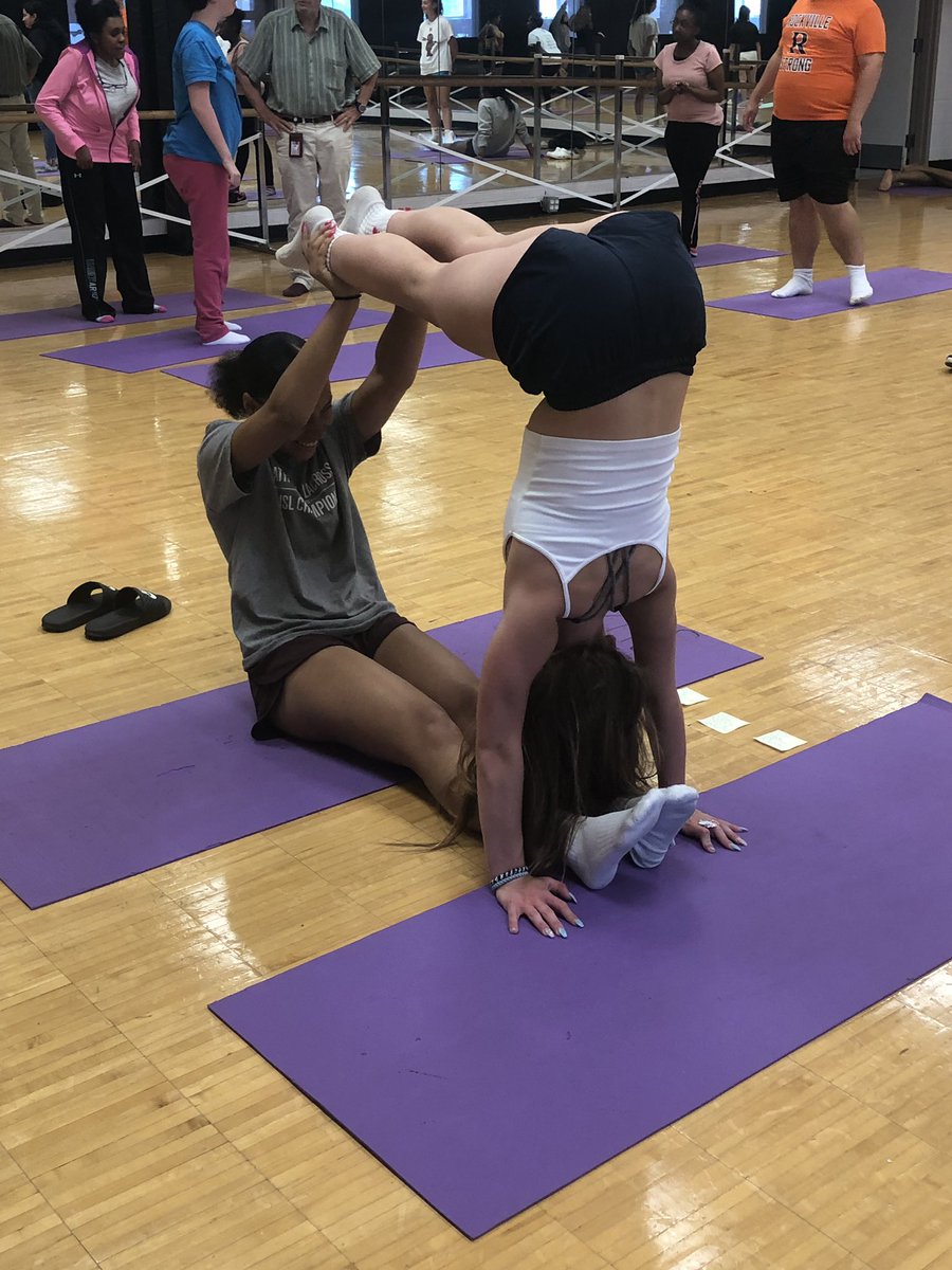 Tennis State Champ Sania Suchinsky and Swim &amp; Dive State Qualifier Callie Borda demonstrating Partner Yoga in class today! @RHSRamsAD