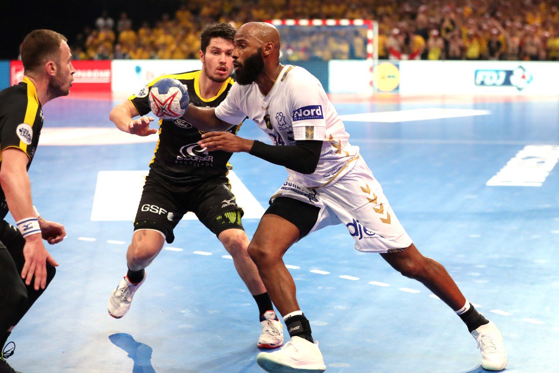 ffhandball's tweet photo. #CDF
🏆On conclue cette rétrospective 10e édition des #FinalesCDF nouvelle formule par un aperçu de la première victoire de Chambéry SMBH en finale de Coupe de France nationale masculine ! 👍
📷 FFHandball/S.PILLAUD
#VivezVibrezJouez https://t.co/ovj8wd9Jk9