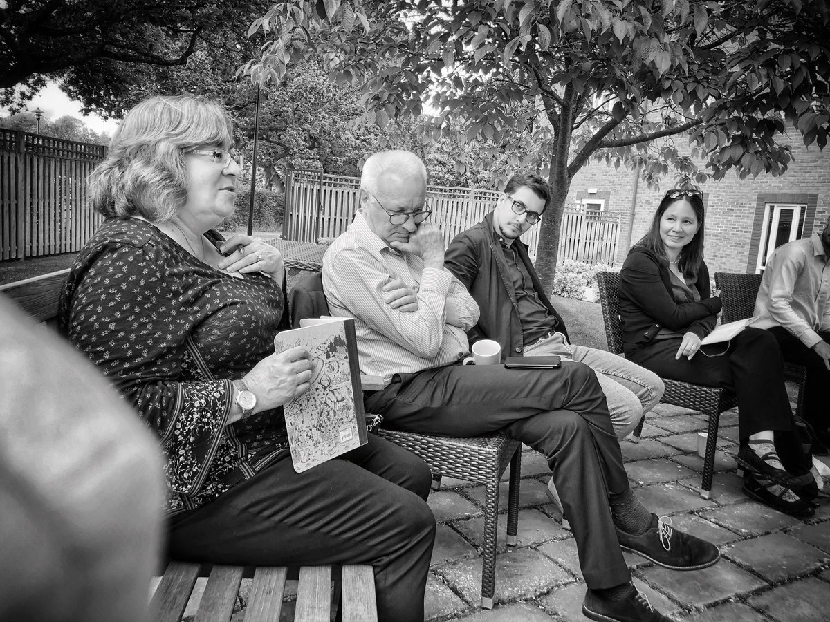 ThomDavies's tweet photo. Lovely way to end the @ToxicExpertise annual workshop: with roundtable discussion in the sunshine ☀️ We’ve talked about #EnvironmentalJustice, petrochemicals, temporality, labour movements, #slowObservation, risk perception, #necropolitics and #pollution (and much more besides)👌 https://t.co/ohSdwecf5b