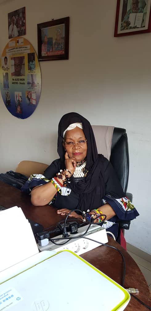 KahWalla's tweet photo. Construire le pouvoir du peuple! #FridayInBlack 
Building the dynamic.  
Every Friday,  we #StandUpForCameroon https://t.co/iqXKBVcZWM
