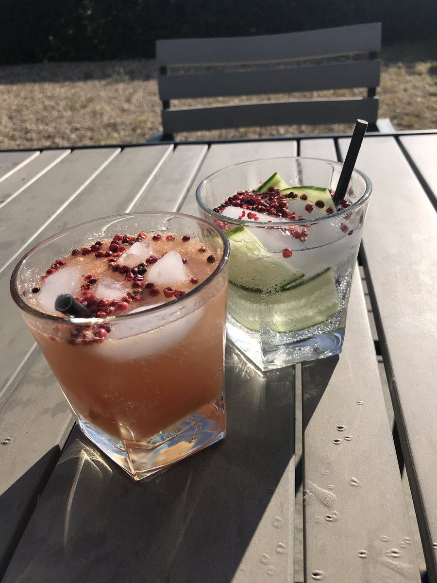 Gorgeous evening h for a few al fresco drinks. Fab location too! <a href="/TroughFarmshop/">The Trough Farmshop</a>