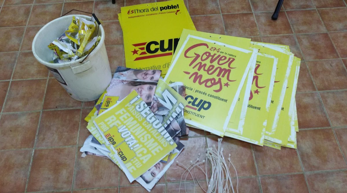 ipssalt's tweet photo. ◾️ Un cop passades les eleccions municipals hem dedicat aquesta setmana a fer les tasques de neteja que ens pertoquen, recollint la nostra propaganda electoral. https://t.co/EdmjsYQrye