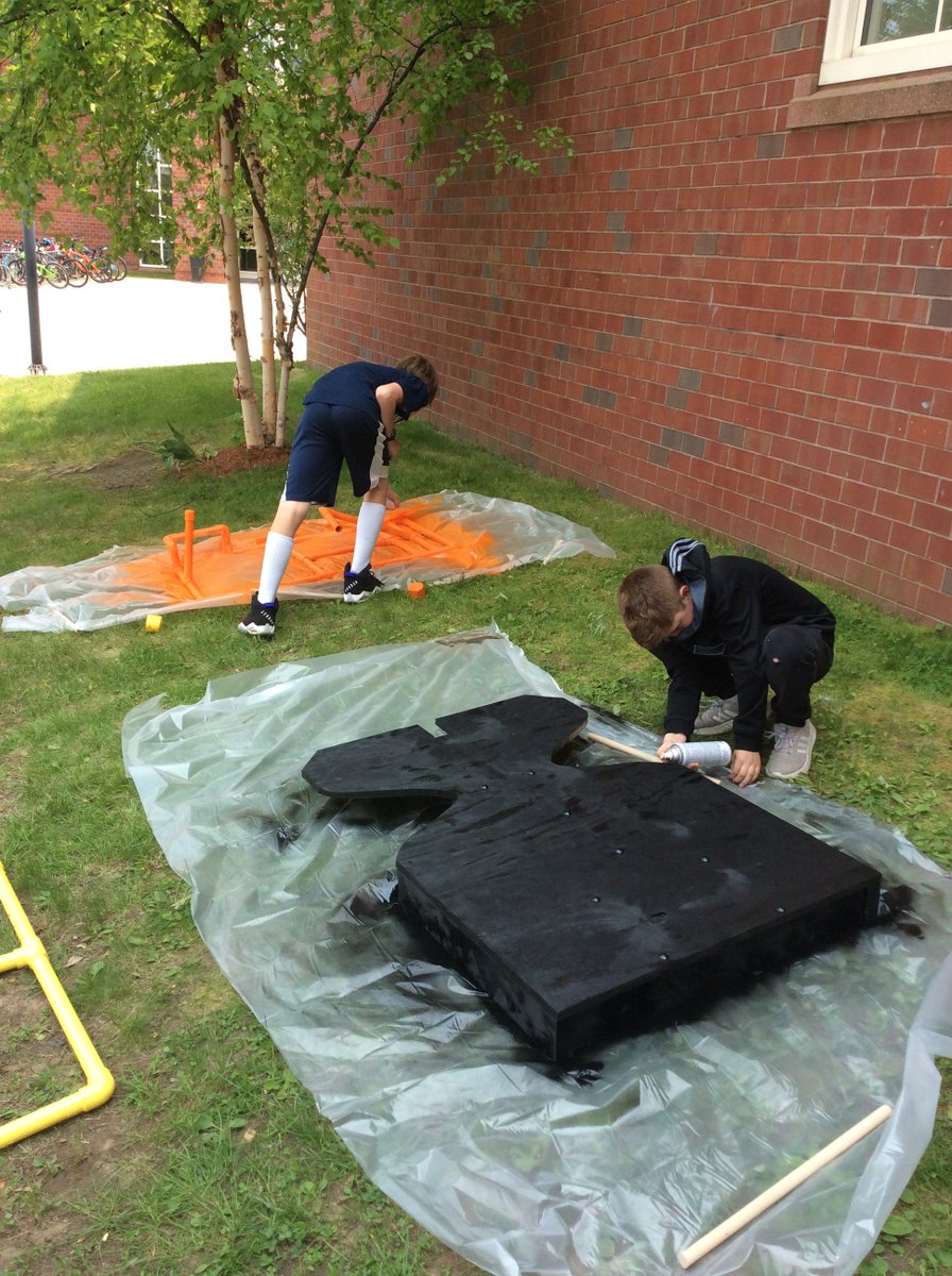 ColbyIMS's tweet image. Students explore sustainable energy by building solar powered electric go-karts. Paint went on today and we will finish them next week.  Create, invent, build.  #IMSSTEAM @NEED_Project @Changeissimple1 @revisionsolar @PBLWorks @NSTA @SenechalSci124