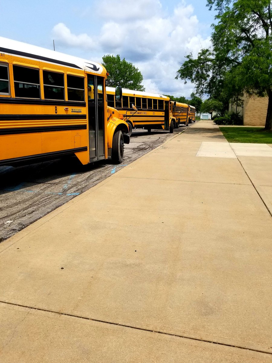 AndCareerCenter's tweet photo. Have a great summer!  #besafe #havefun https://t.co/wVMoKblMnN