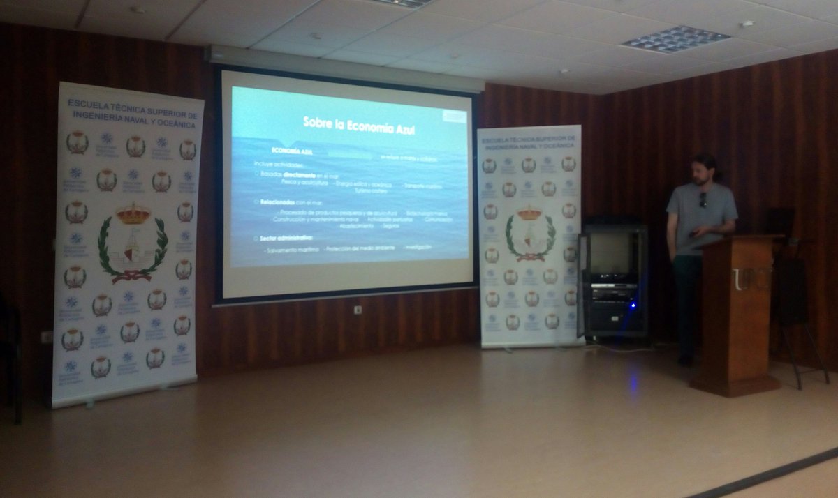¡No podíamos cerrar mejor la Jornada! 😉 Max Schmidle de <a href="/SeaTeachSL/">Sea Teach</a> ha presentado el proyecto <a href="/BlueGeneration_/">BlueGenerationProject</a> cuyo objetivo es ofrecer ayudas y orientación laboral en el sector de la #EconomíaAzul 🌊 #acuicultura #EnergíaOceánica #TurismoCostero #EMD2019 #EMDInMyCountry 🐙🐚🐬