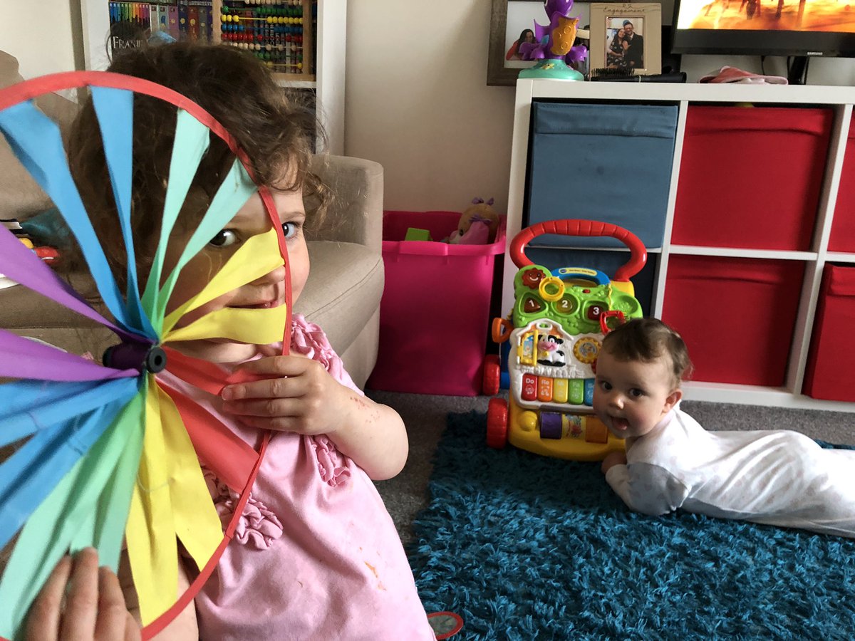 tomclayton85's tweet photo. Mummyโs away so itโs a #daddyweekend #pizzaforbreakfast https://t.co/025BQ2HMiz