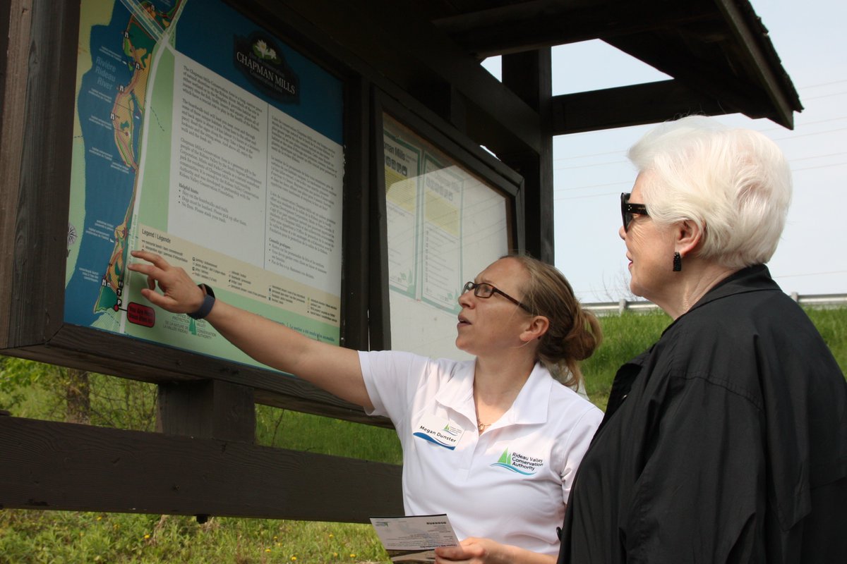 RVCFoundation's tweet image. The Honourable @LGLizDowdeswell, Lieutenant Governor of Ontario, toured Chapman Mills CA this a.m. with our board chair @JasonKellyOtt and @RideauValleyCA staff to learn about the great work happening in local watershed conservation. Thank you for your visit!