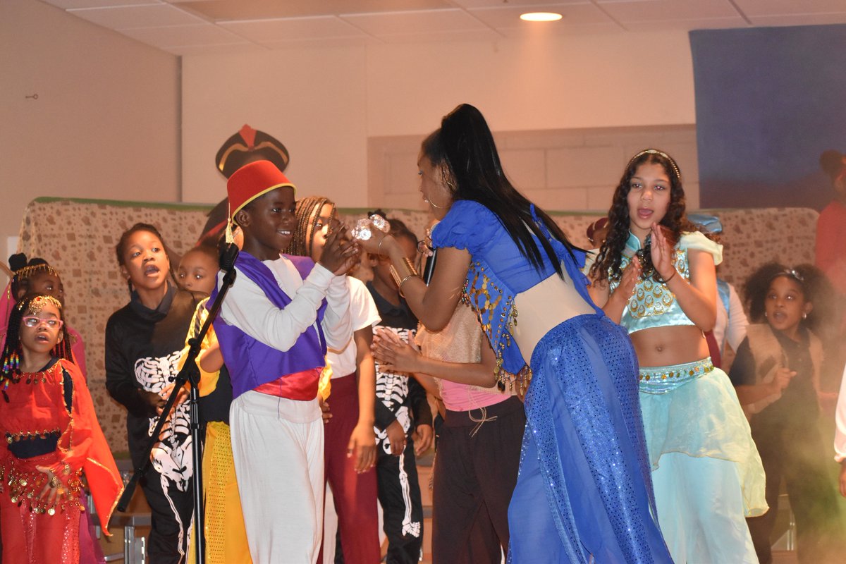 PECSKnights's tweet photo. Our production of Aladdin was AMAZING! https://t.co/HXP4mzmasA
