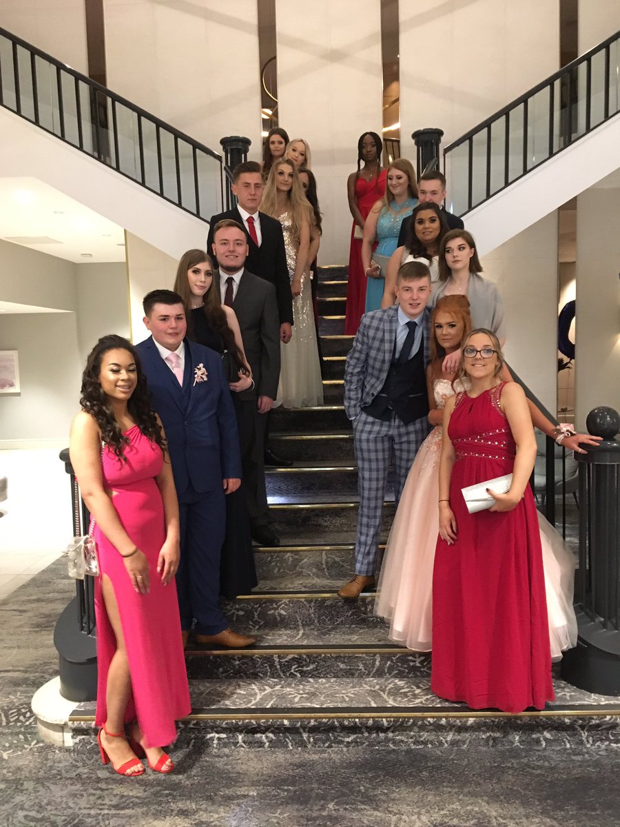 S6 prom tonight. Everyone looking fantastic !