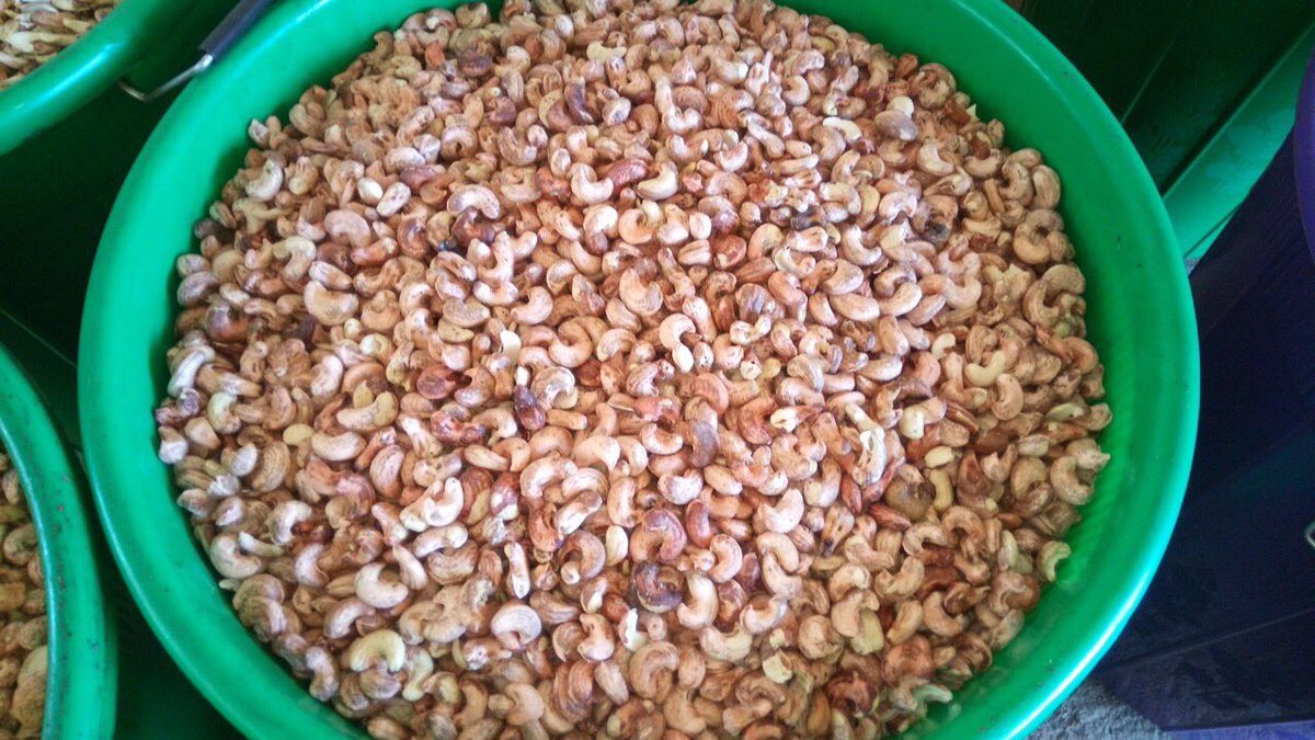 Mfolkecenter's tweet photo. Interprofession de la Filière Anacarde-Mali (#IPROFAM) a été agréé le 25 mai par le Conseil Supérieur de l’agriculture, et devient interlocuteur dans tout ce qui concerne cette filière au Mali. Le MFC est très heureux de voir ici les résultats de notre accompagnément. https://t.co/akRlFf1x9k