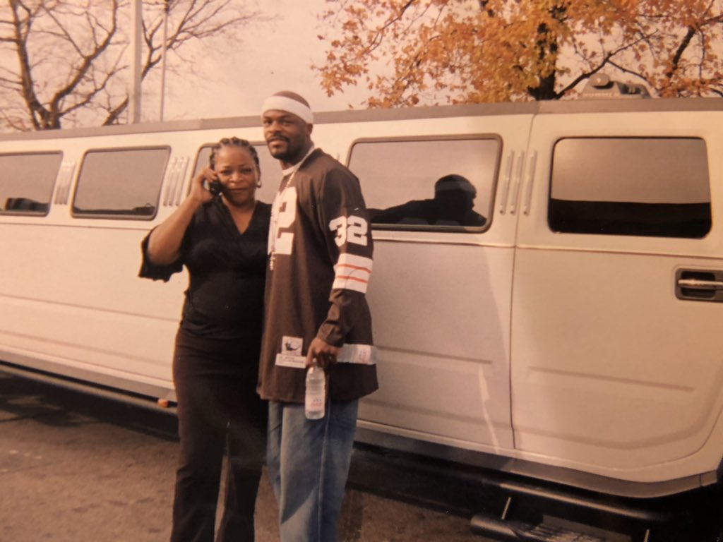 Ron Dugans tweet media