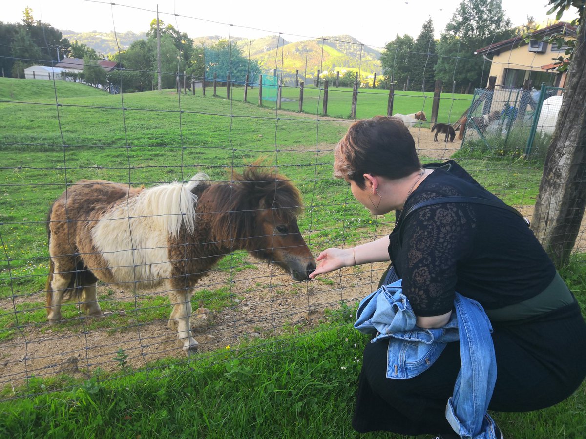 Pero qué bien ha empezado la #WCIrun. Aquí <a href="/Pris_Bocage/">Priscilla Bocage</a> hablando de #MarketingDigital con un público agradecido.