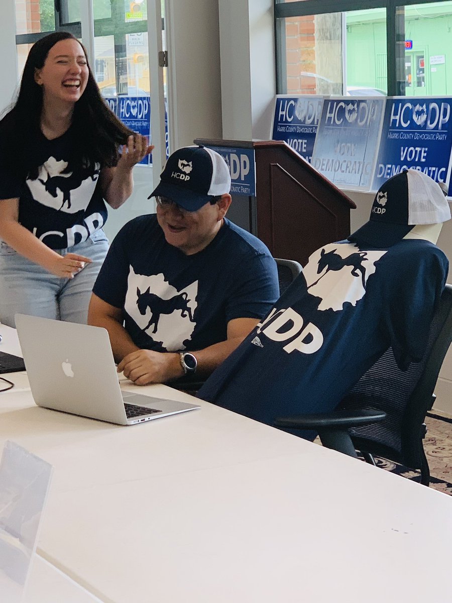 harrisdemocrats's tweet photo. #TeamHCDP in our new gear today. Come visit us at HQ at 4619 Lyons to get yours! #ProgressStartsHere https://t.co/wqBJK2cu7a