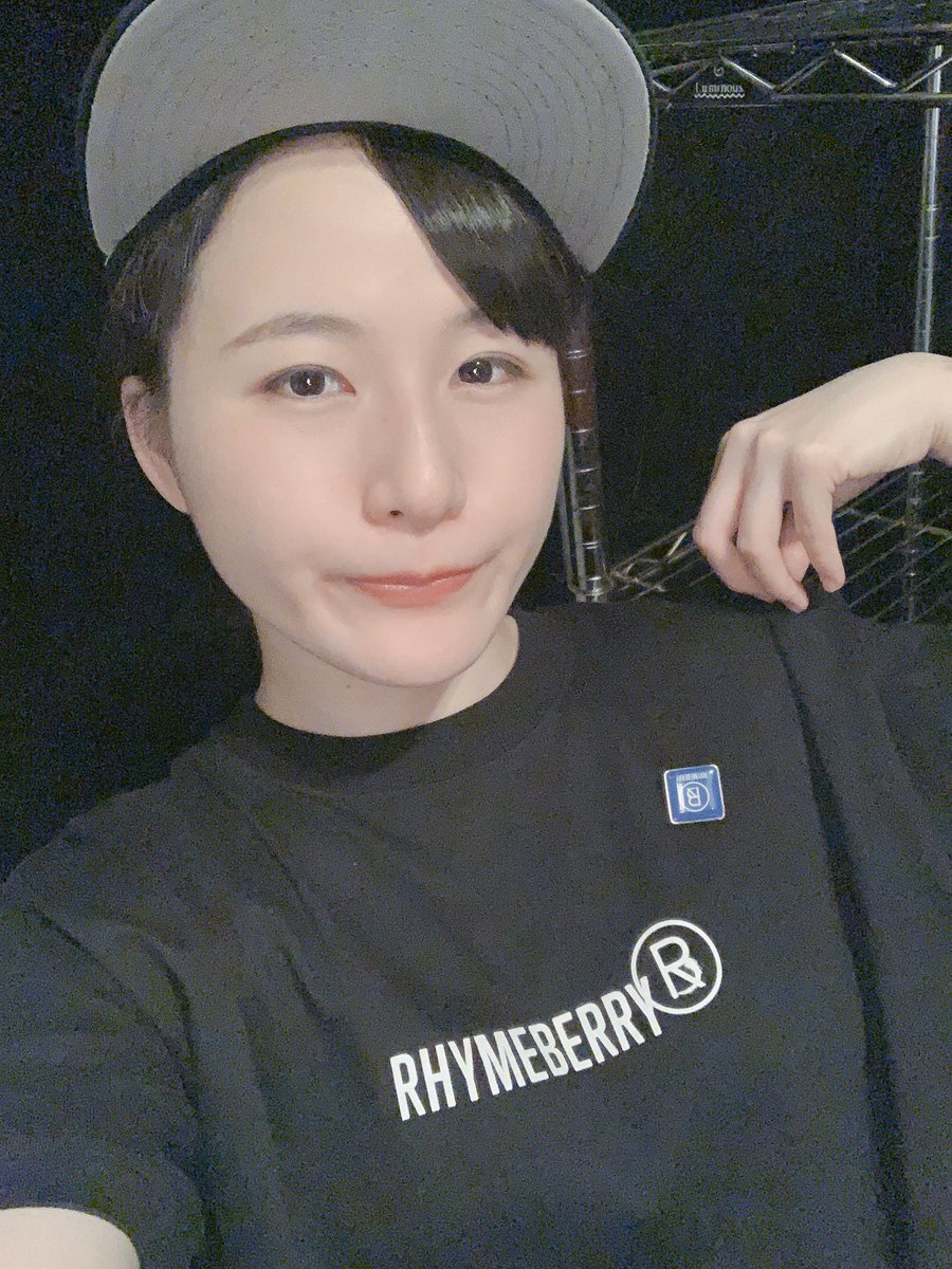 seno_mao's tweet photo. RHYMEBERRYのAfter Partyに司会として参加しました〜！せのしすたぁのまおでした！

大好きなRHYMEBERRYとファンの皆様と一緒にいれてとっても嬉しかったです。ありがとうございました。 https://t.co/YFaY1epOFG