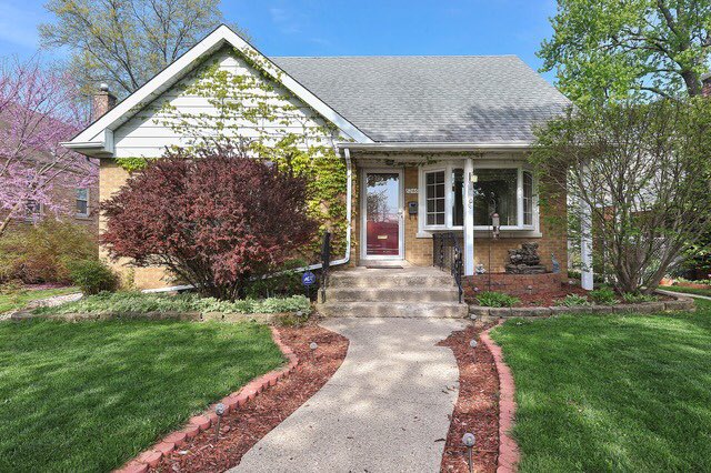 DougWirebaugh's tweet image. Join me at our open house tomorrow June 1st from 1-3pm at my listing at 8246 Kildare Ave in Skokie. Great house in ideal location, come have a look!