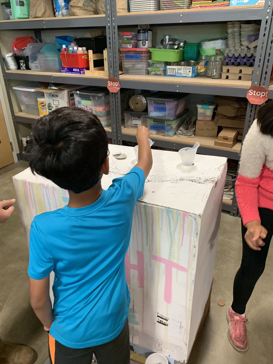 MrsKaneko's tweet photo. The cardboard arcade was the highlight of the day for the 1st graders today! So much fun! Thanks @sinclairt7 @NathanHickey15 @MsPlane16 #OsterPride #USDLearns #osterroom2 https://t.co/ttz1QUczGu