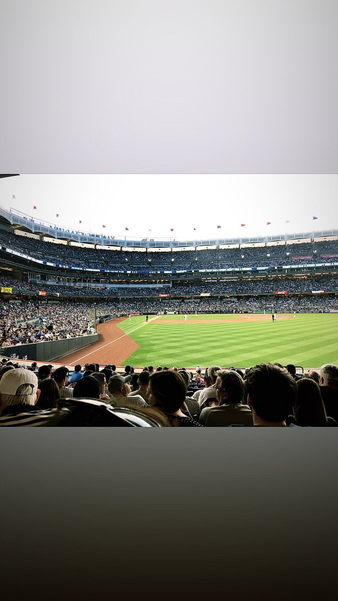 4thOfNov3mber's tweet photo. Let’s go #Yankees 
#PinstripePride #BostonVsNeWYork #YankeeStadium #BronxBombers https://t.co/skdgJHjJXf