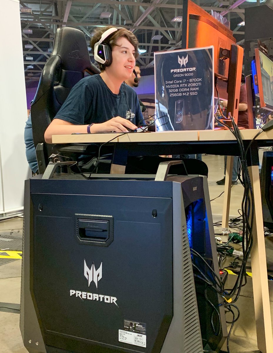 Envy's tweet image. Our booth is powered up right 💪

@Predator_USA | #EnvyXPredator