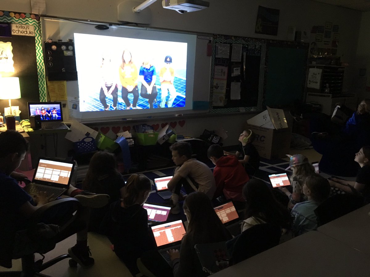 Laura Kaufer tweet media