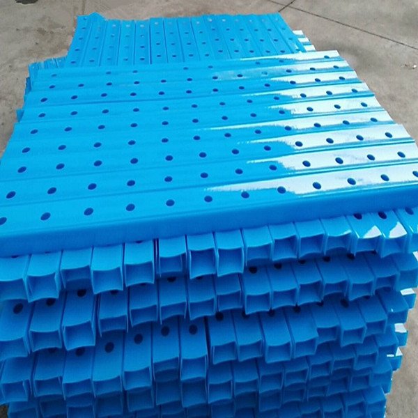 PengdeRubber's tweet image. A TPU Center Rail Cover without being tested is not a qualified product. pengde-pu.com/tpu-center-rai… #Pusaprepartsonsale #Polyurethaneinsulation #Customcarparts