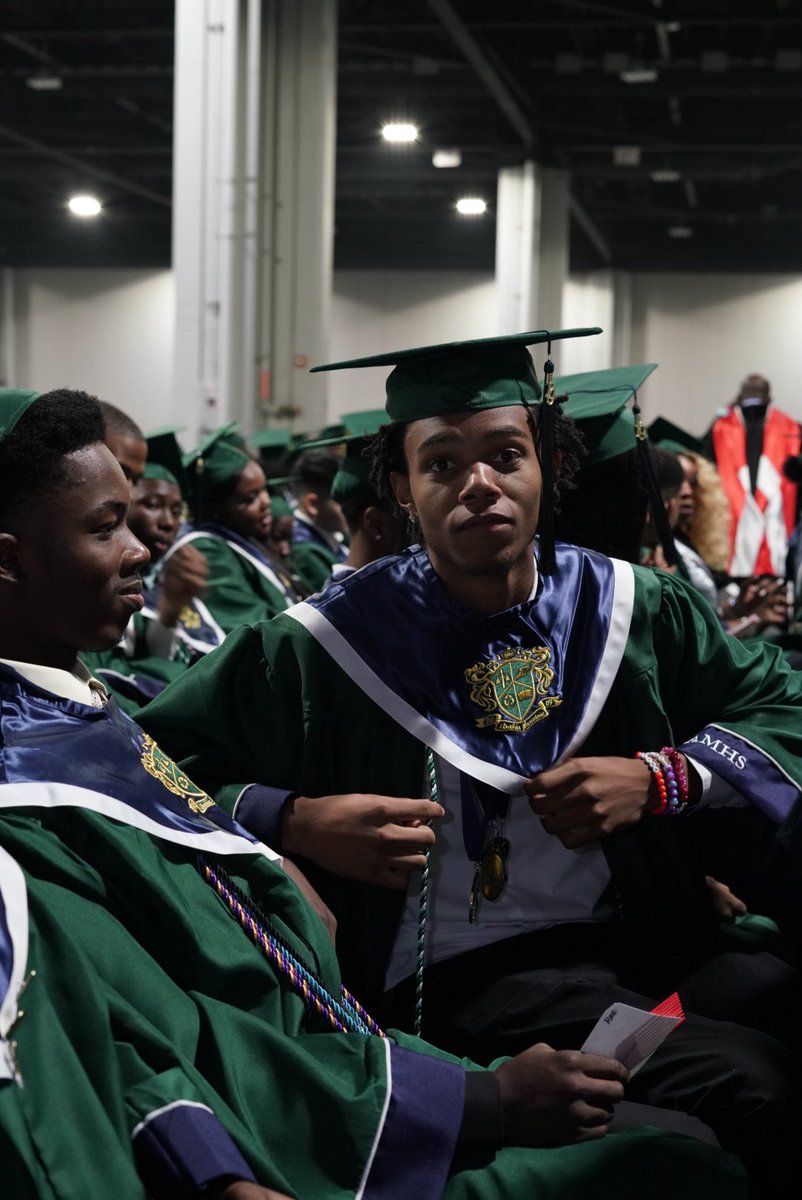 DeKalbSchools's tweet photo. Congrats Arabia Mountain High Class of 2019! #DeKalbGrad19 https://t.co/4uatzkTzjq