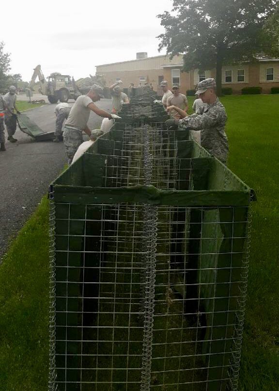 Missouri National Guard tweet media