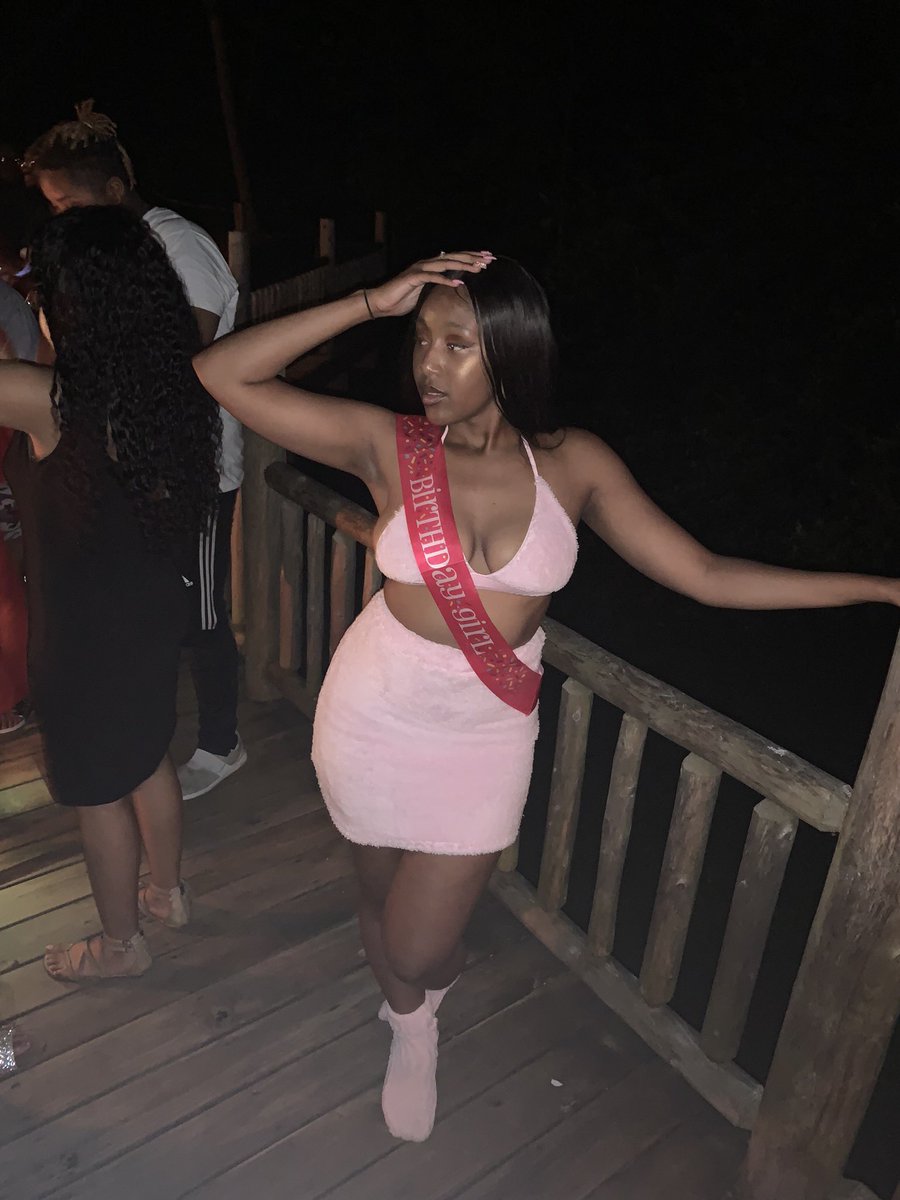 gbaby528's tweet photo. It’s STILL My Birthday #Blessed20 https://t.co/6MCM8uW1lU