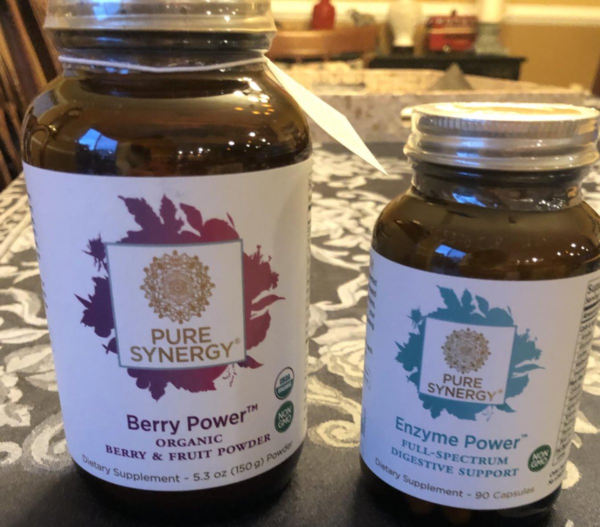 hilary25's tweet photo. Love these "healthy" products that I received from #babbleboxxspringhealth, #ad. Thanks to @aftershokz @puresynergy @patchology @CELSIUSOfficial. Here's my blog to find out more about these products - https://t.co/hKP4Tusxtq https://t.co/myRTdu9dI5