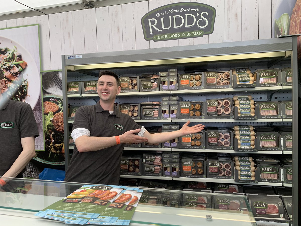 Images by Leanne tweet media